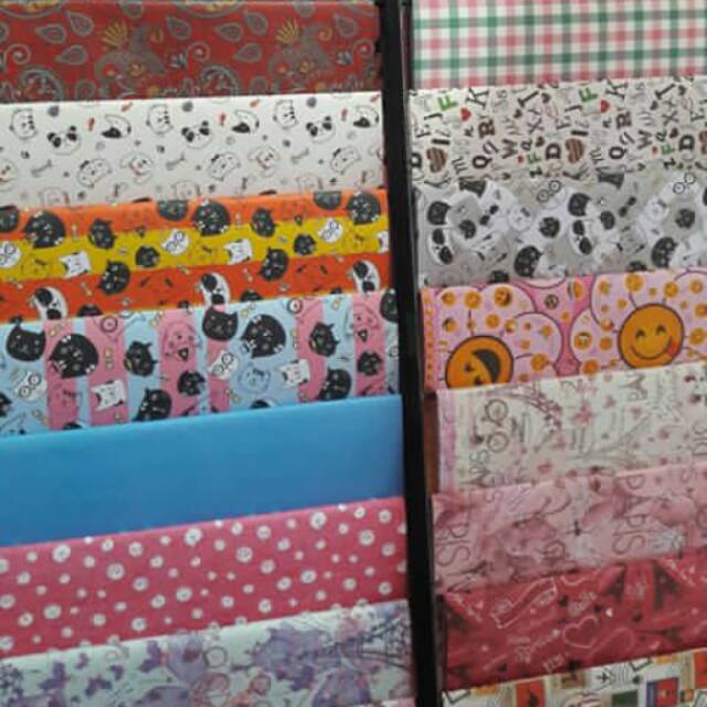 

Kertas kado motif