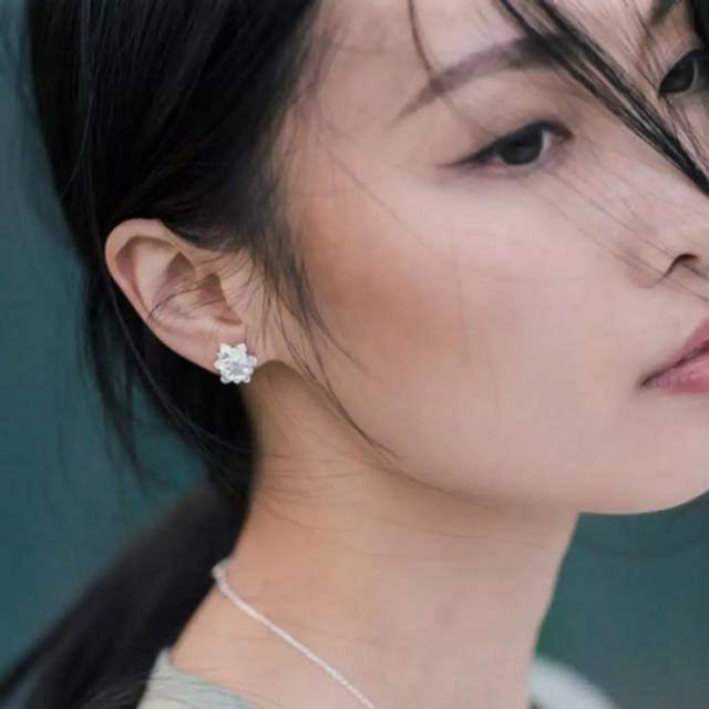 Belle Rose Pearl Stud Earrings | Anting Tusuk Studs Bunga Handmade Flower Korean Pearls