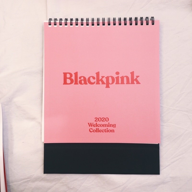 - CALENDAR BLACKPINK 2020 WELCOMING COLLECTION SEASON GREETING SHARING UNSEALED JENNIE LISA ROSE JIS