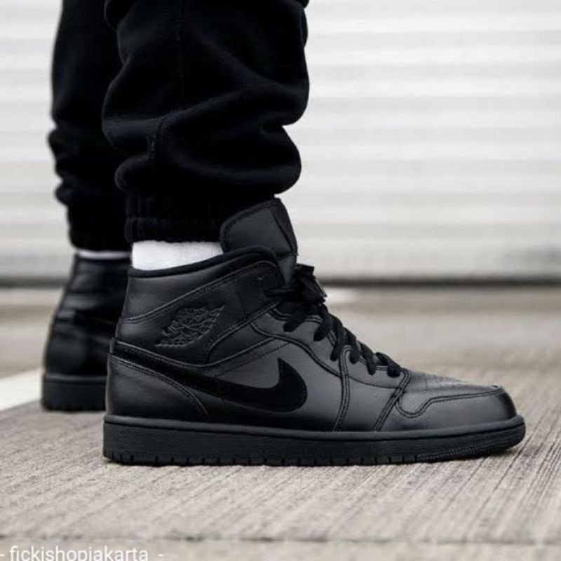 jordan full black