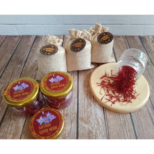 

Saffron Iran Super Negin Original with Certificate 0.5 Gram