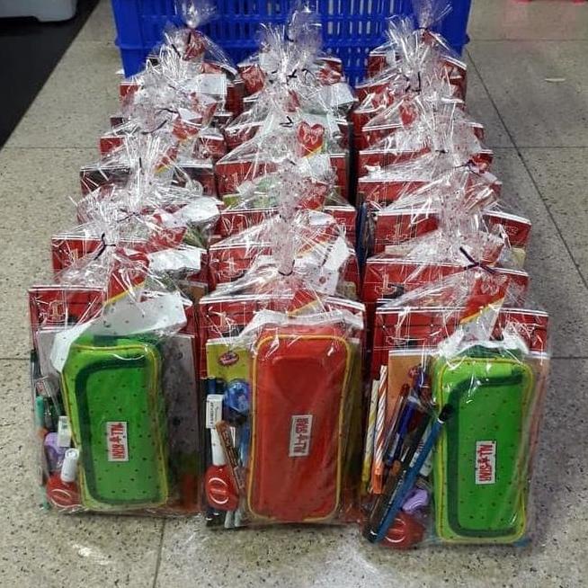 

Terpopuler ! PAKET ALAT TULIS LENGKAP / PAKET ALAT TULIS SEKOLAH PAKET