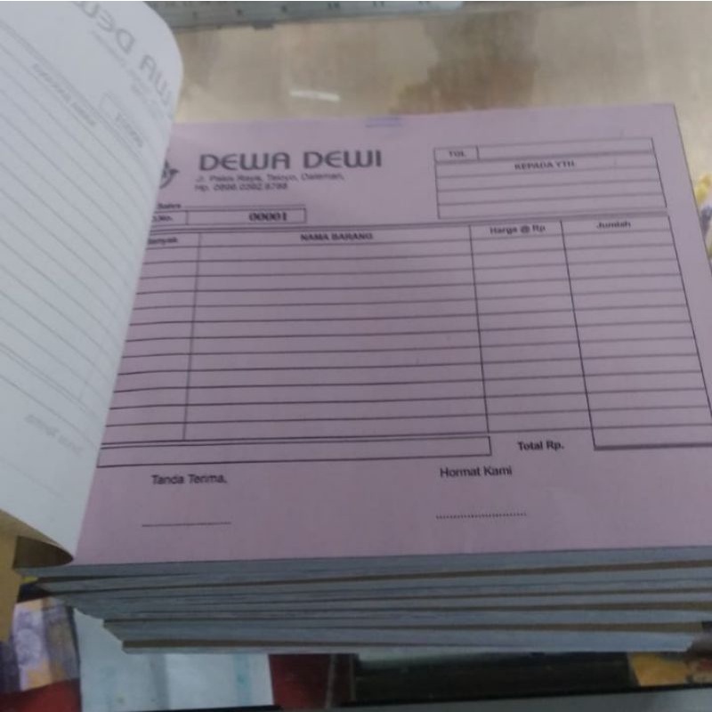 

NOTA NCR 1/2 FOLIO 3 ply