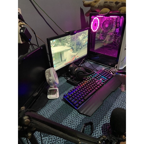 PC gaming fullset murah (Second) Like new + Bonus monitor Samsung