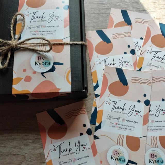 

Box hampers + free Gift cards