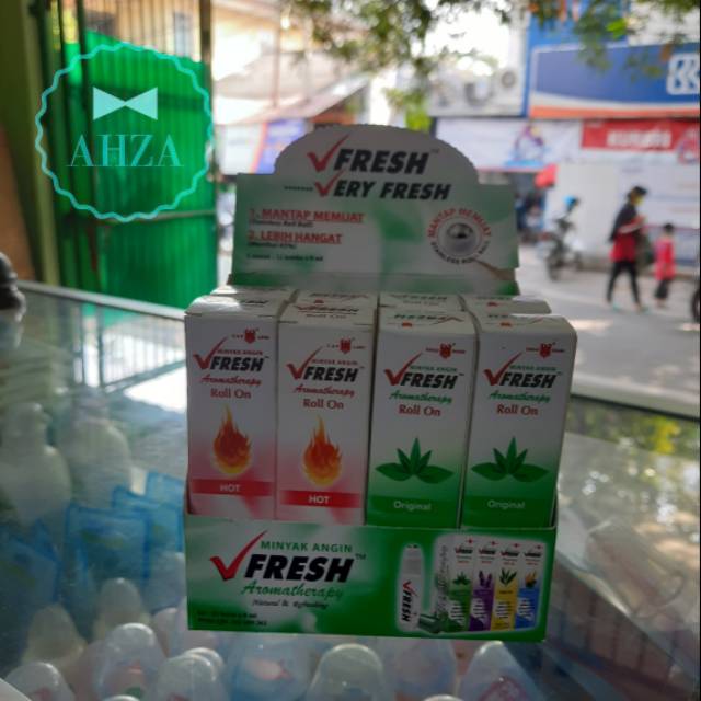 AHZA MINYAK ANGIN VFRESH AROMATHERAPY ROLL ON CAP LANG ORIGINAL &amp; HOT 8ML