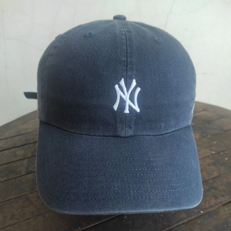 Topi NY brand forty seven (47) second warna navy