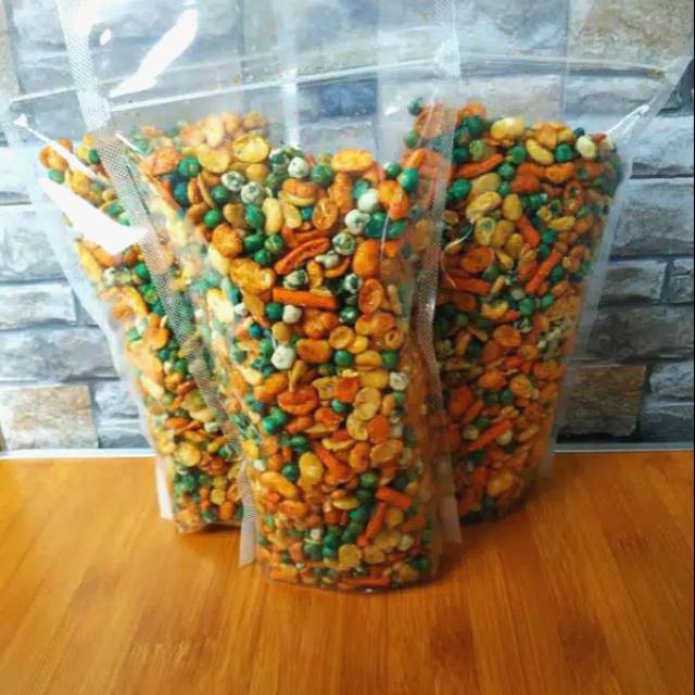 

Kacang mix - kacang campuran 250 gr