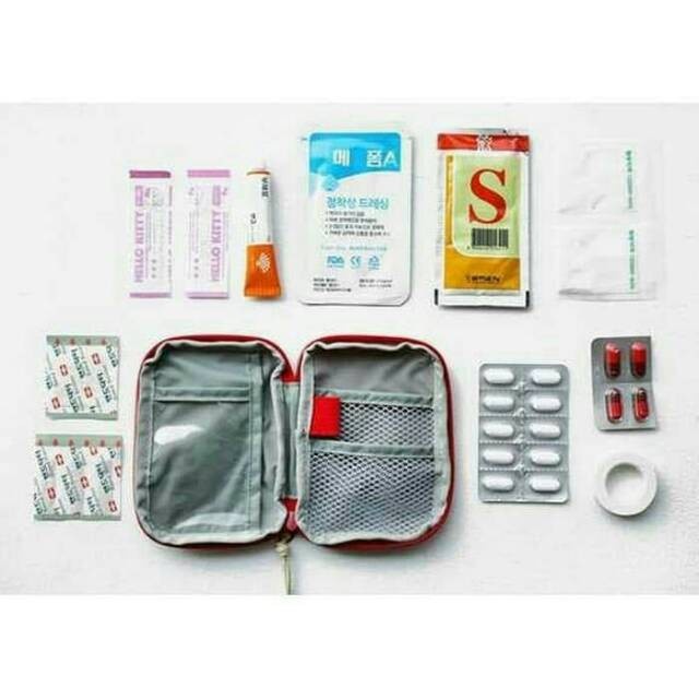 Tas Mini Kotak Tempat P3K Perlengkapan Obat Portable Bag Travel