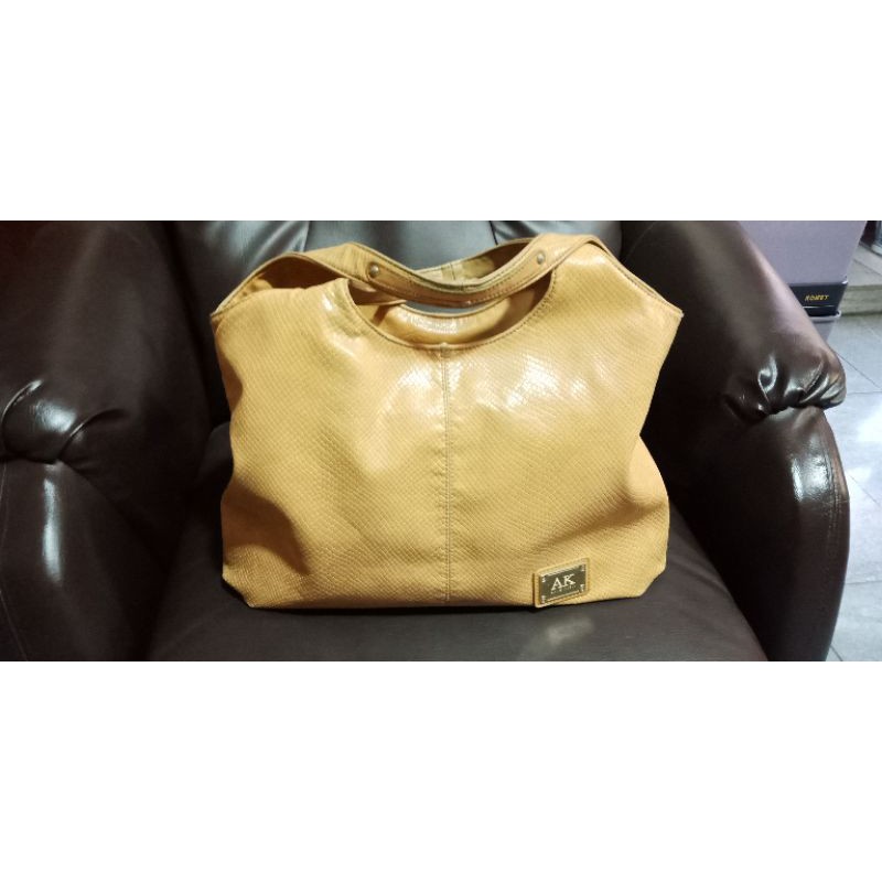 "Anne Klein" AK Hobo