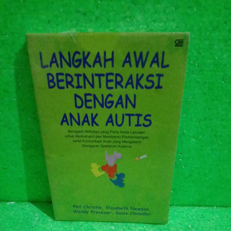 

BUKU LANGKAH AWAL BERINTERAKSI DENGAN ANAK AUTIS