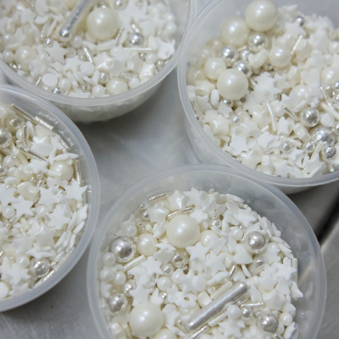 

EDIBLE SPRINKLE WHITE (50 GRAM) SWhite01