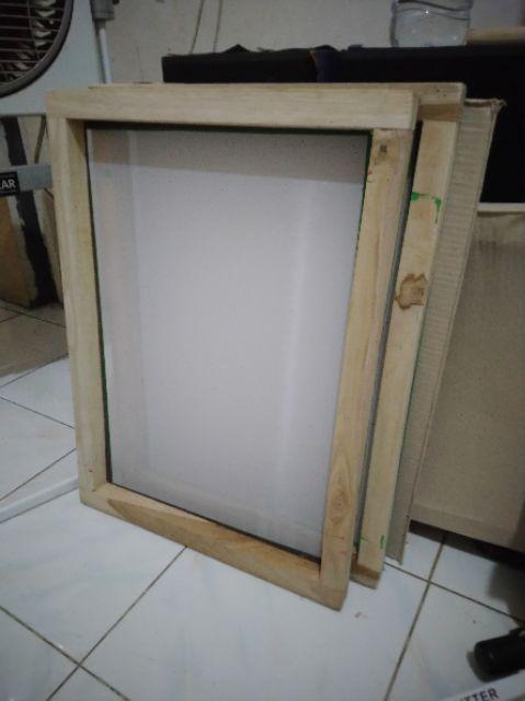 Screen Kayu 35x50