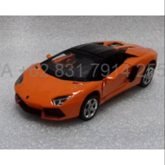 Diecast Mobil Lamborghini Aventador Roadster Merk Apolo