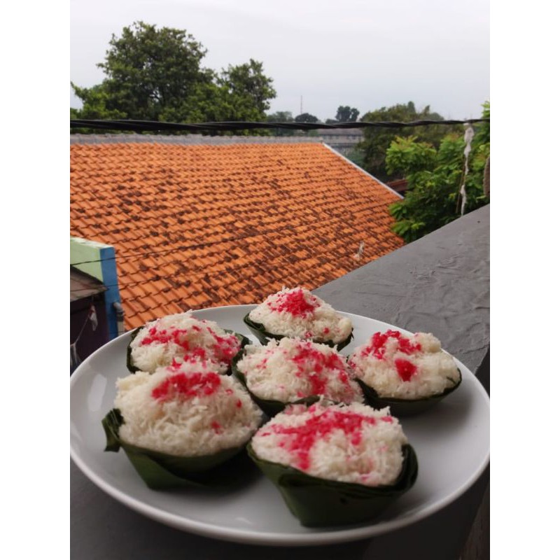 

KUE SENGKULUN.Kue khas Jawa manis gurih dan legit