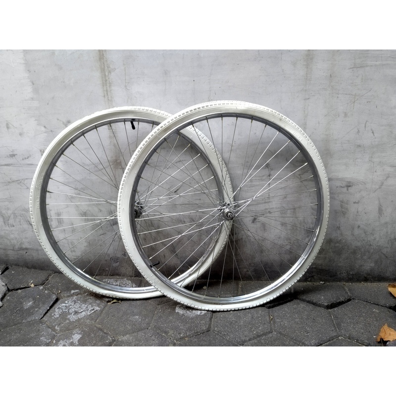 VELG ONTHEL LENGKAP RIMS SEPEDA ONTHEL SUDAH PASANG HUB RUJI BAN LUAR DALAM BARU BAN PUTIH