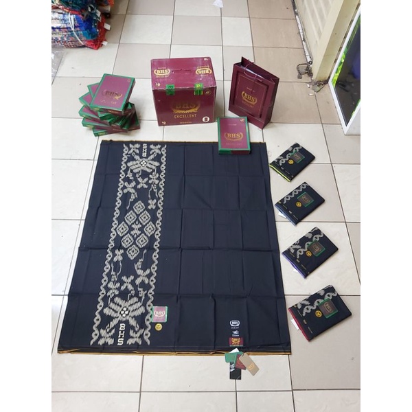 Sarung BHS Excellent Gold TKB HPL Hitam Polos