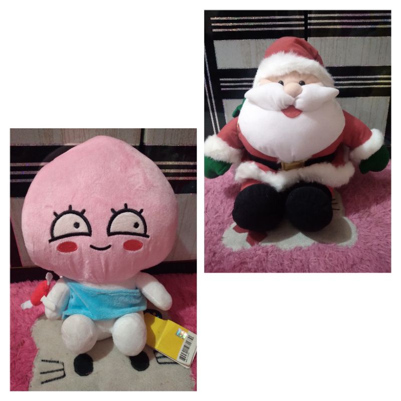 Boneka Apeach kostum peri dan santa