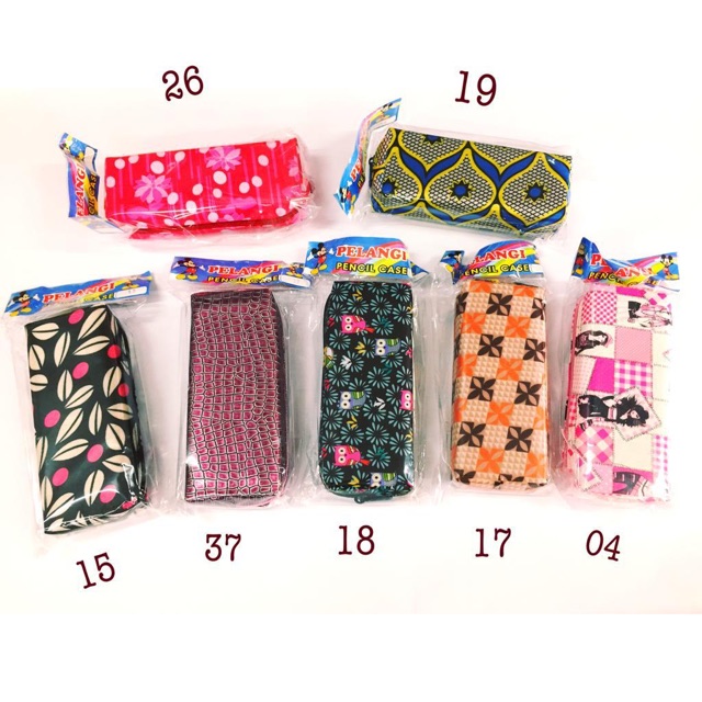 

Pensil case tempat pensil pelangi