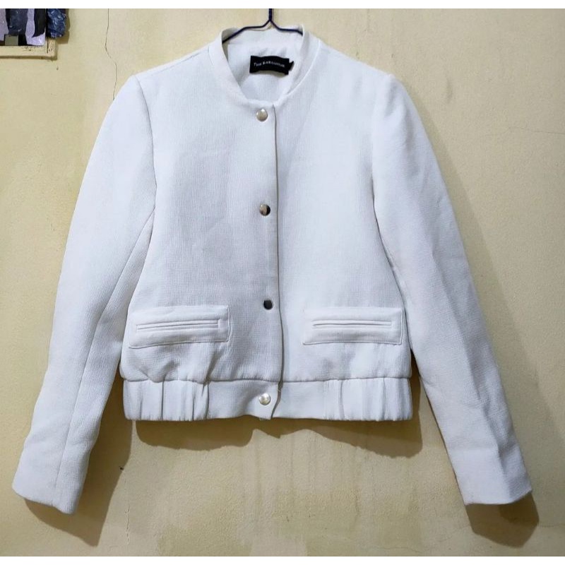 JAKET CROP THE EXECUTIVE