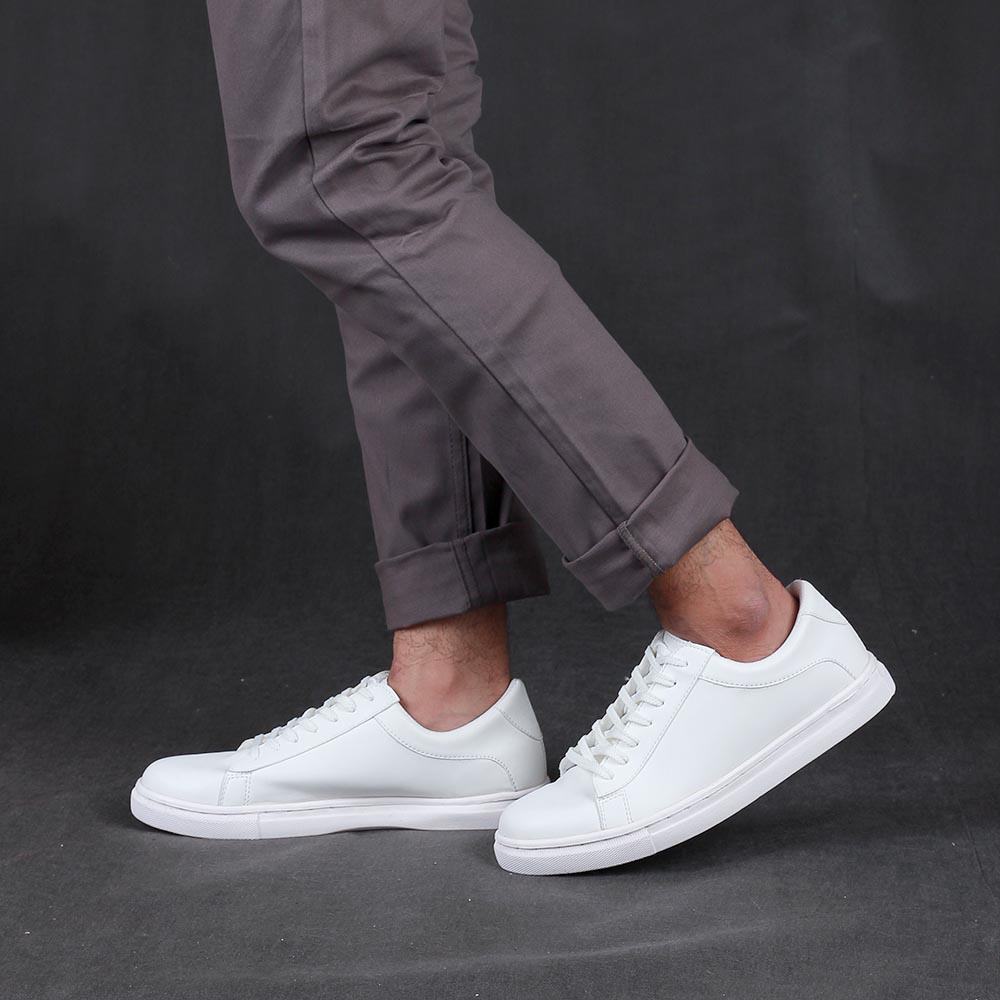 sepatu casual pria / sepatu sneakers pria / sepatu sneaker cowok murah KZS999