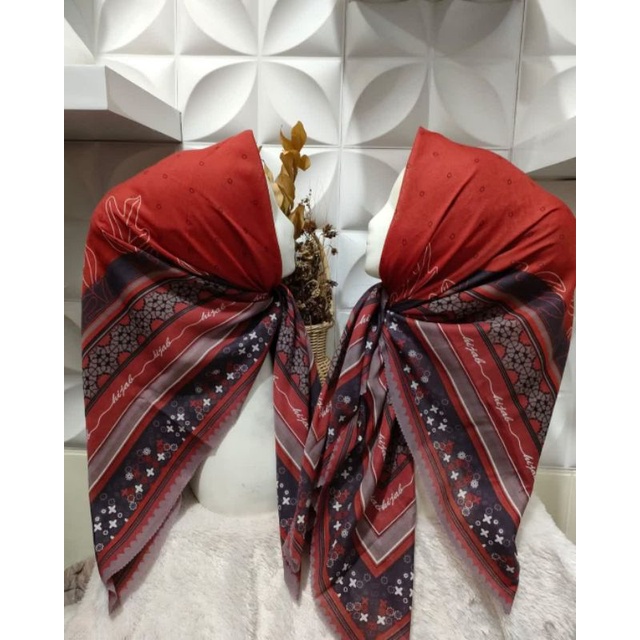 Hijab Motif Sosial by Zaskia Sungkar / Hijab Branded Segiempat