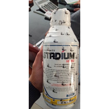 Stadium 18 Ec kemasan 1 liter