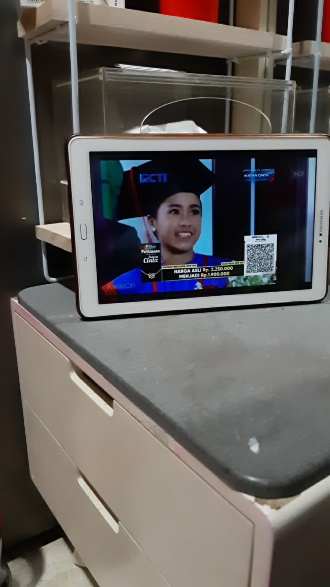 Besek Anyaman Bambu Ukuran 13-14cm Wadah Nasi Catering Kue Cemilan