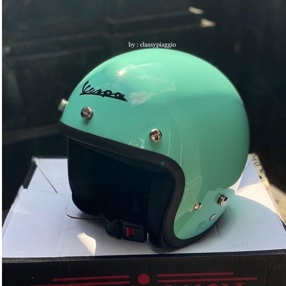 Helm Vespa Green Relax