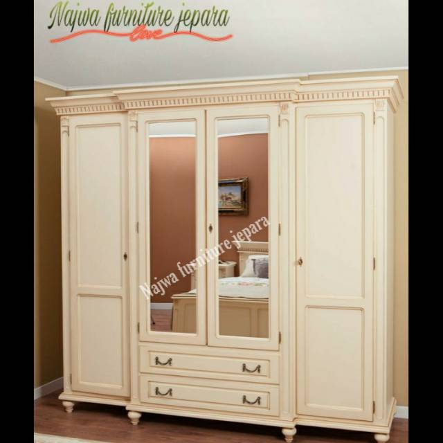 LEMARI BAJU 4 PINTU 2 KACA DUCO