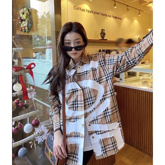 kemeja burberry love