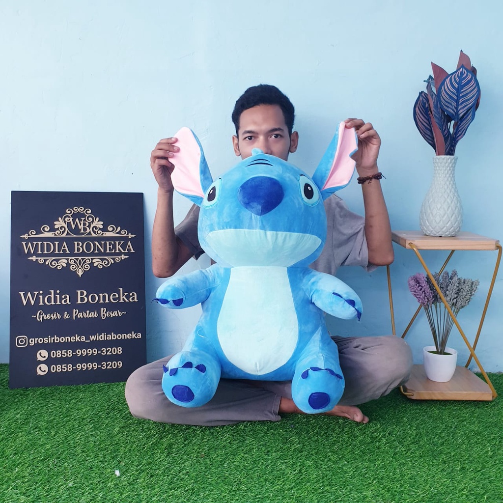 Boneka Stitch Jumbo Yelvo