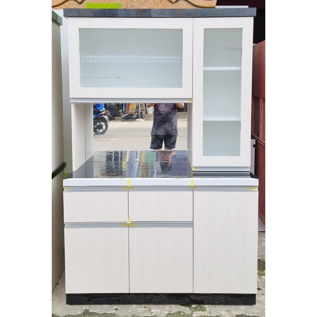 (FREE ONGKIR) Lemari Dapur / Rak Piring / Lemari Sayur / Lemari Piring / Rak Sayur 3 Pintu HPL 2