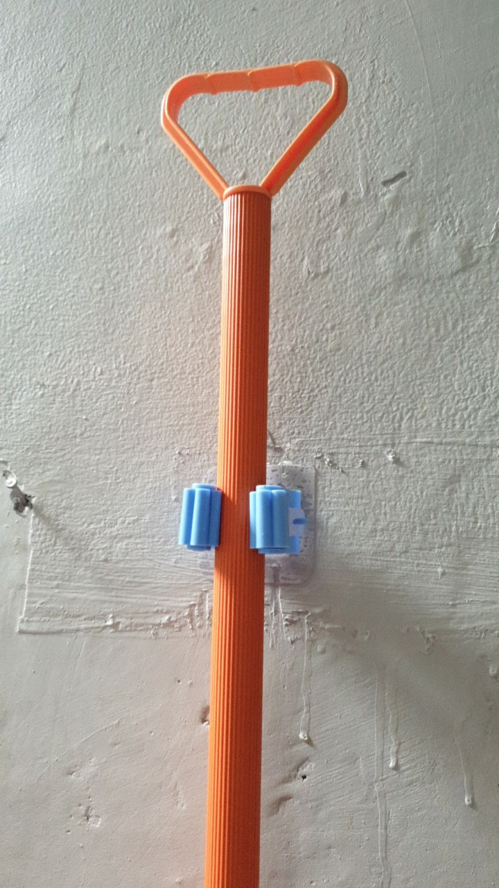 Holder Pel / Sapu / Payung / Serbaguna / Praktis / Tanpa Paku Bor