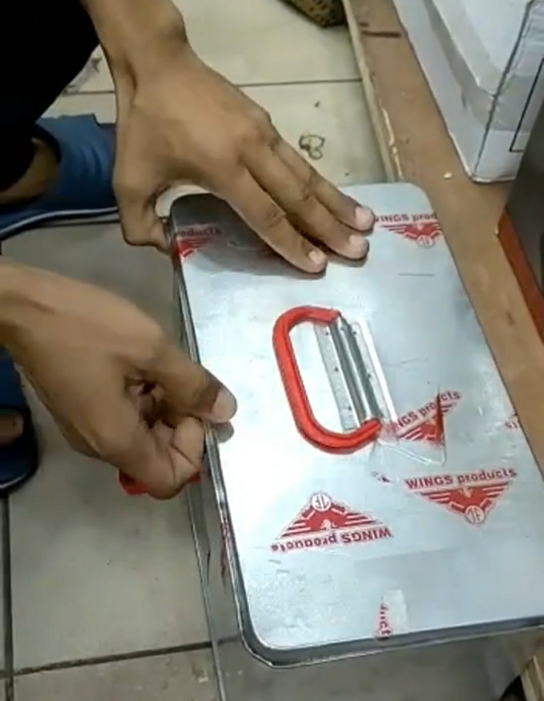 Planer Uchiha Mesin Serut Kayu Ketam Pasah Penghalus Triplek Sugu Model Makita