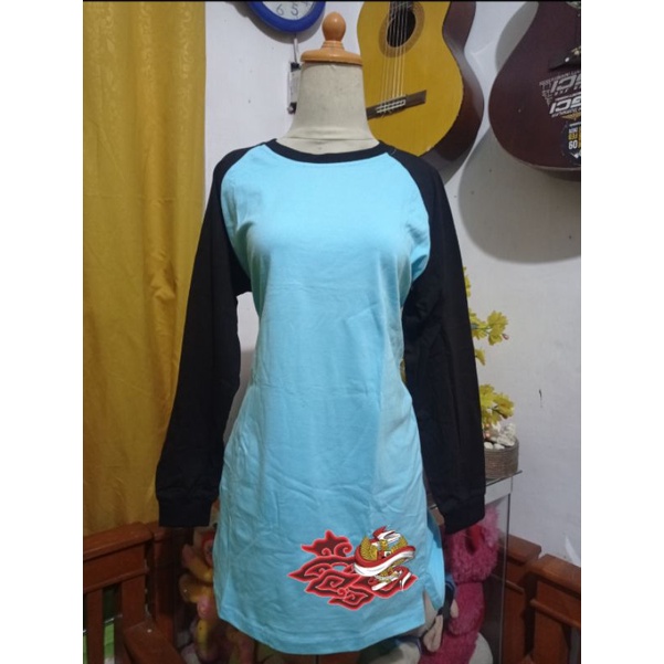 Kaos Tunik reglan | baju tunik wanita | kaos tunik print batik | kaos tunik lambang garuda di kombin