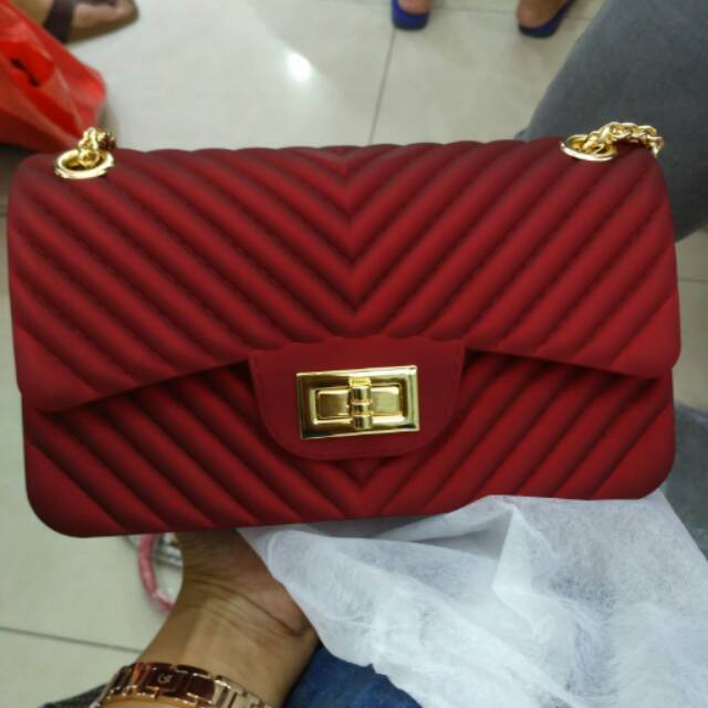 Chanel Cevron matte uk 22 medium