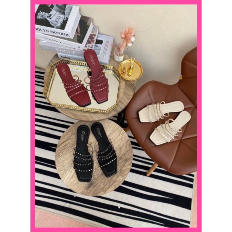 CHARLES & KEITH (CK) - 401 BLACK / WHITE / RED (SANDAL) WANITA