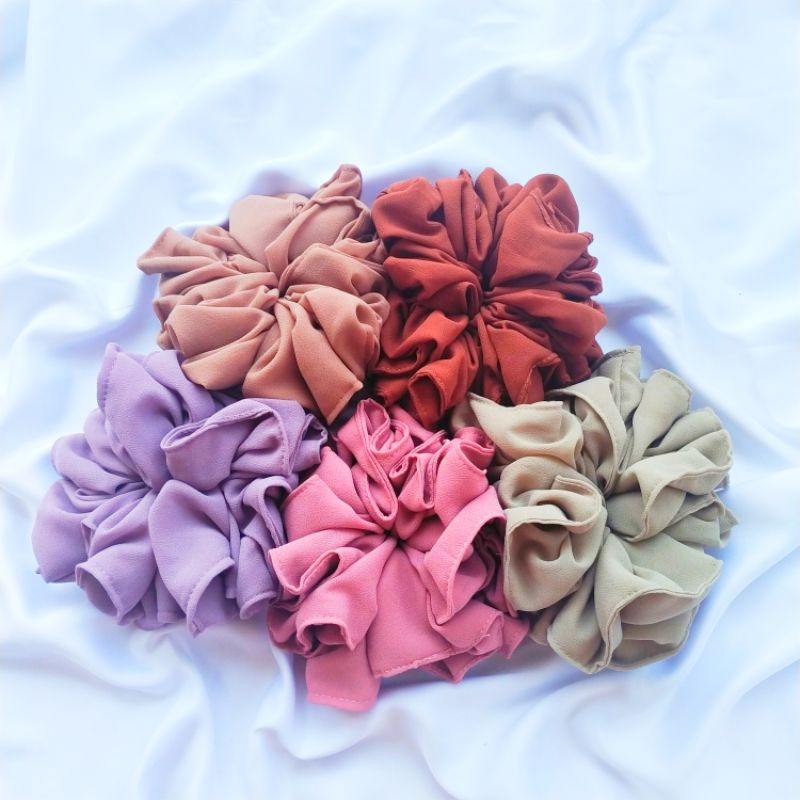 SCRUNCHIE JUMBO, CEMOL RAMBUT, IKAT RAMBUT Scrunchie hijab cepolan volume