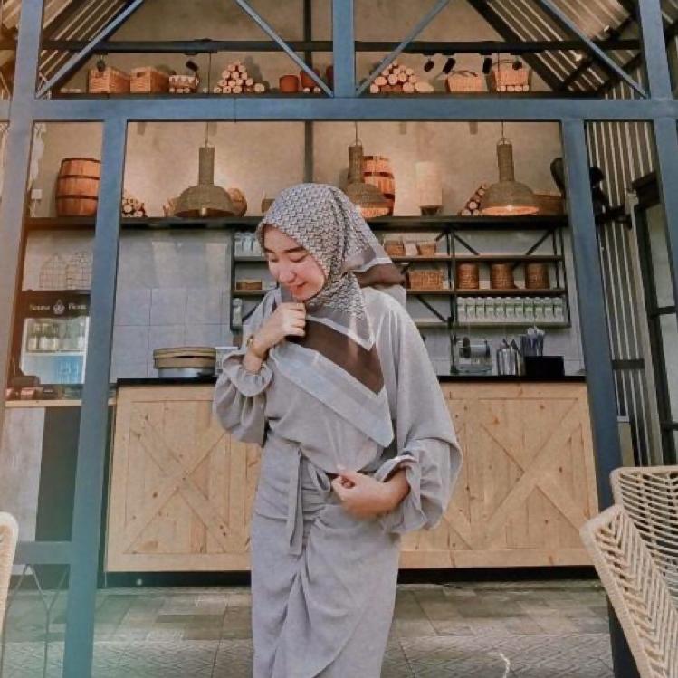 (SALE) Nami Set (One Set Rok Lilit)