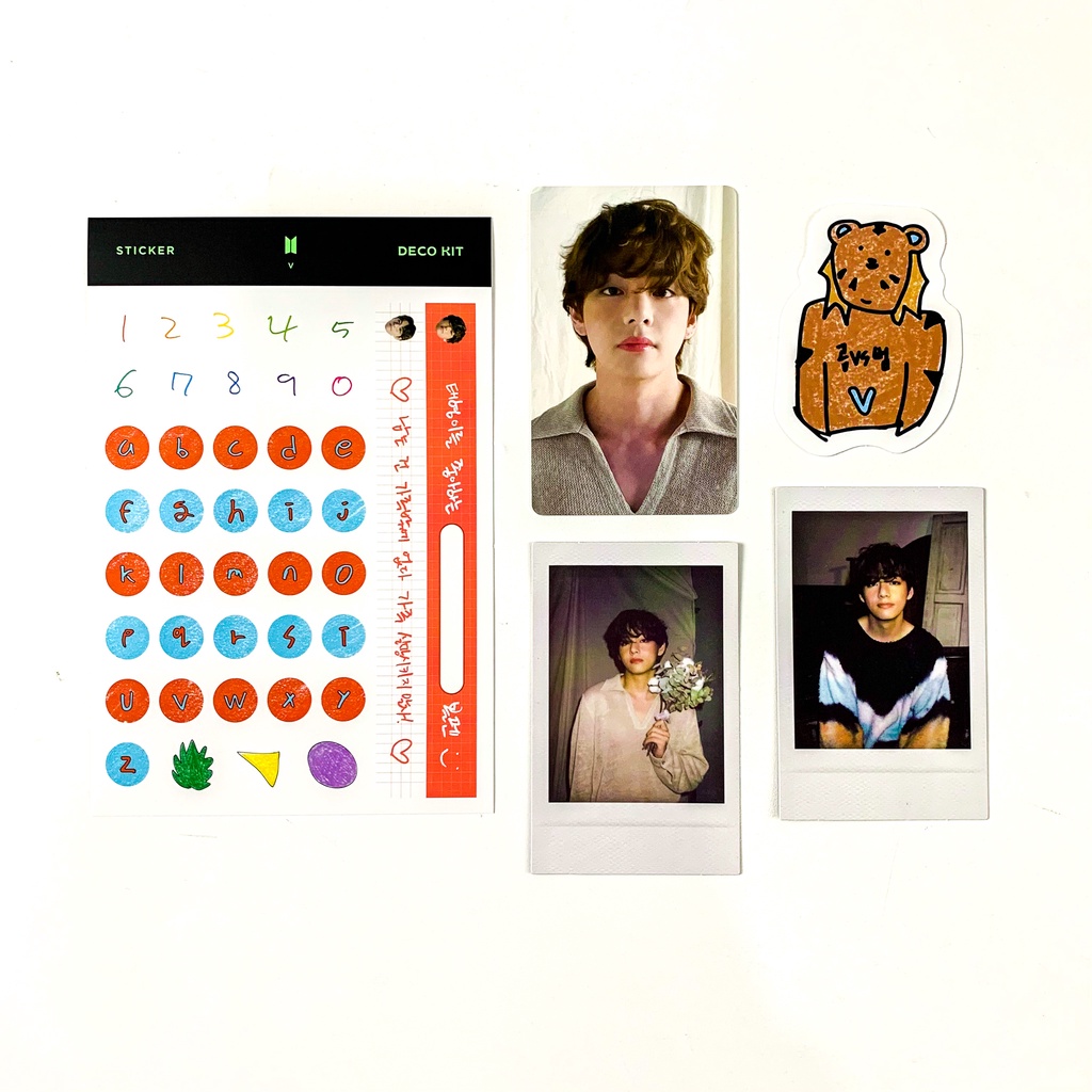 [sharing] BTS - 2022 Deco Kit + Random Photocard