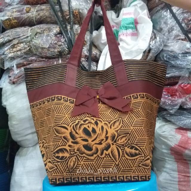 Tas hajatan batik elegan mewah 22x22