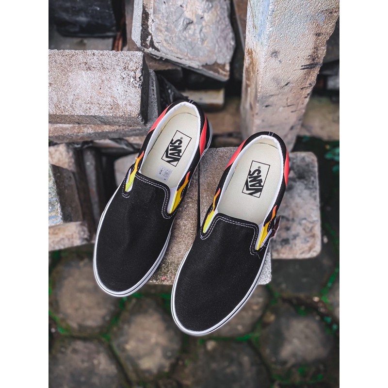 VANS SLIP ON FLAME