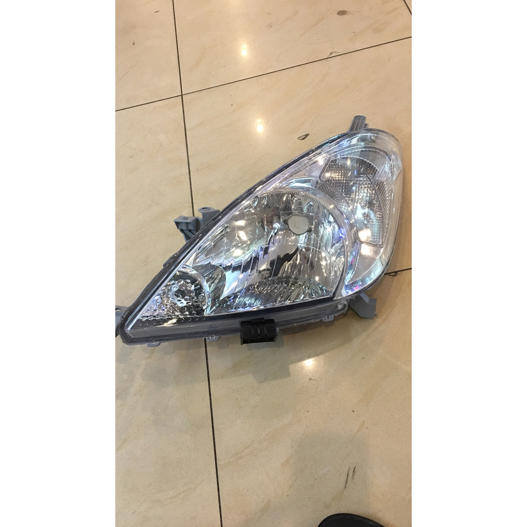 Lampu Besar Lampu Depan Headlamp Innova 2004-2011