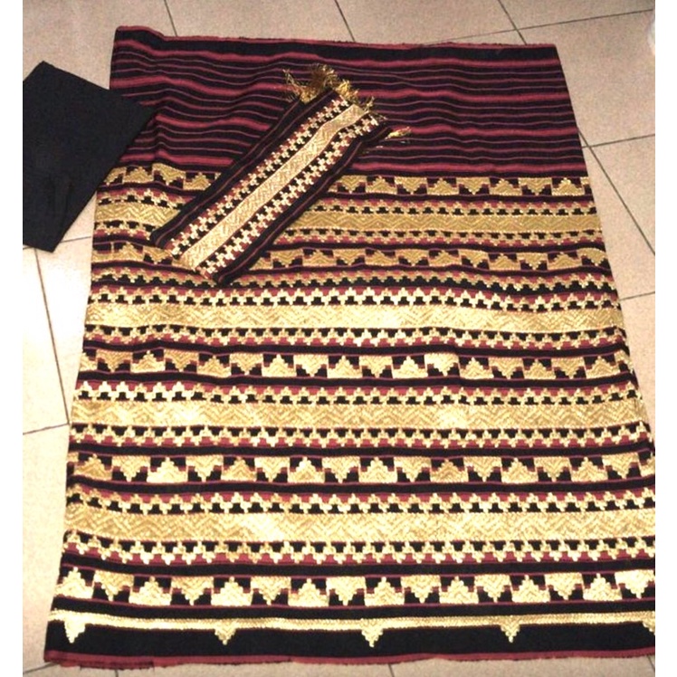 KAIN/ KAIN ABUNG/ KAIN SONGKET/ KAIN TAPIS/ KAIN ADAT LAMPUNG WANITA/ ADAT LAMPUNG