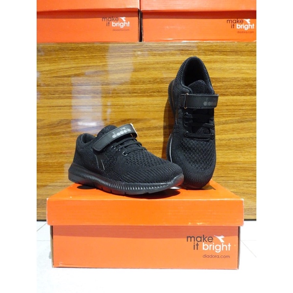 DIADORA SESTO KIDS BLACK
