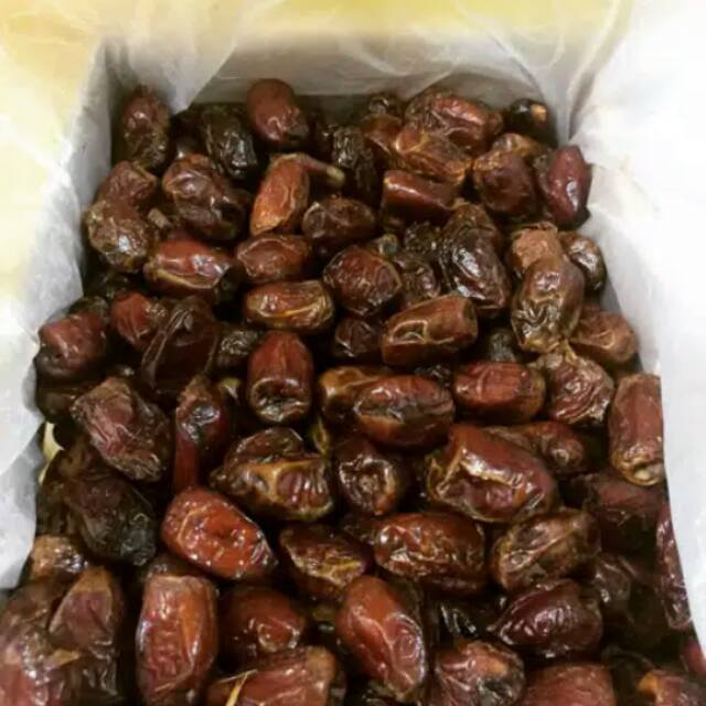 

Kurma curah asli dari Arab Saudi enak