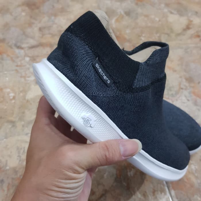 Promo skechers go ultra socks grey