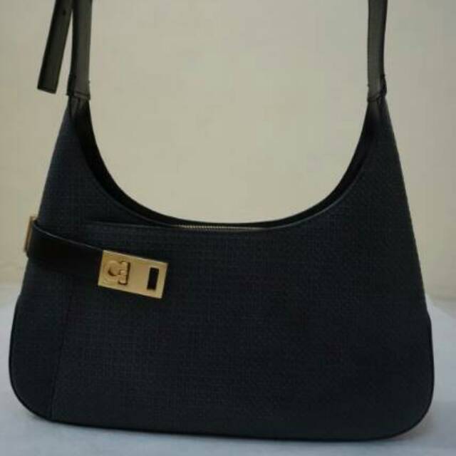 Preloved Salvatore Ferragamo Leather Hobo Bag Authentic Original Very Good Condition
