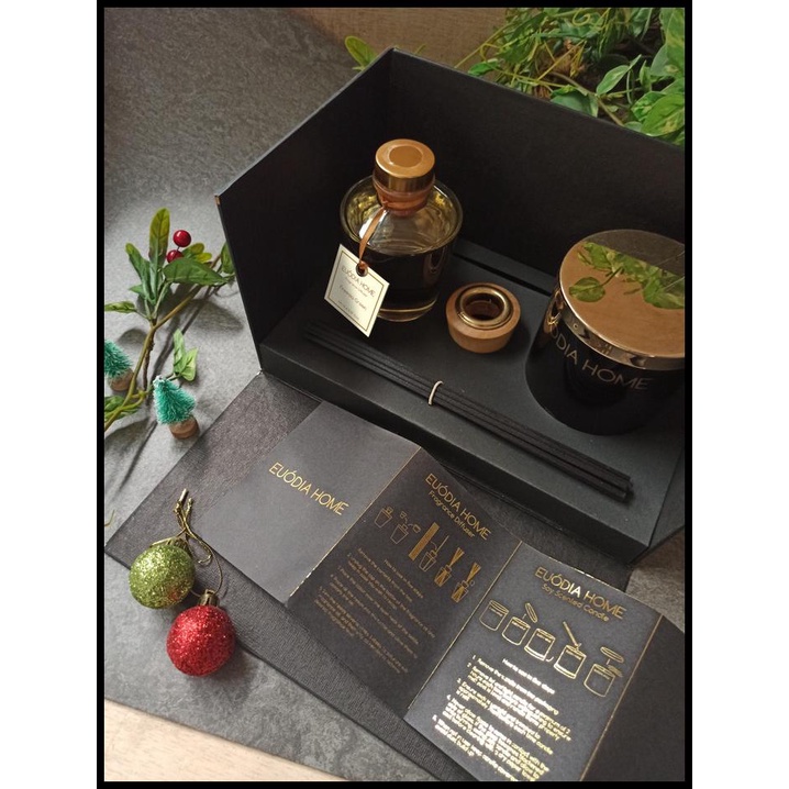 

Hampers Fragrance Diffuser 150Ml & Soy Scented Candle 220G